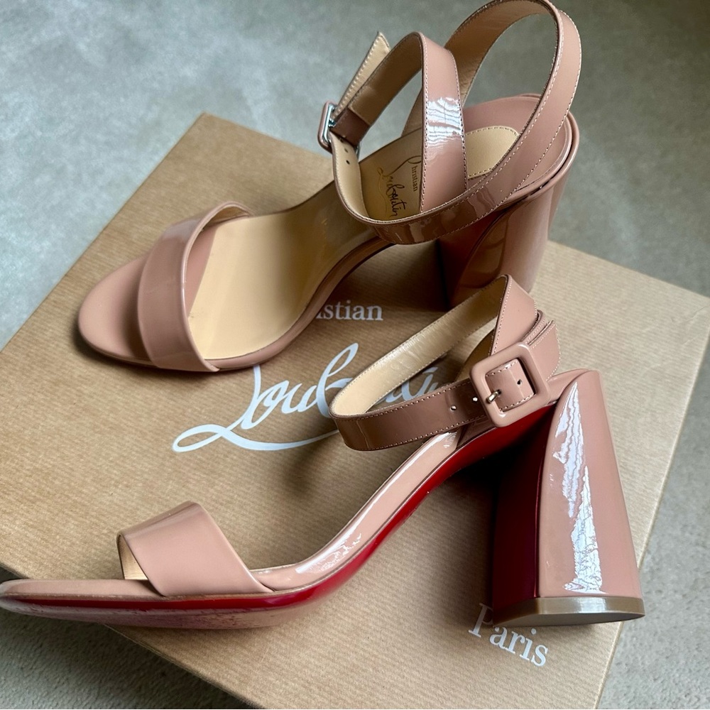 Christian Louboutin Nude Patent Leather Sandals - Picture 2 of 11